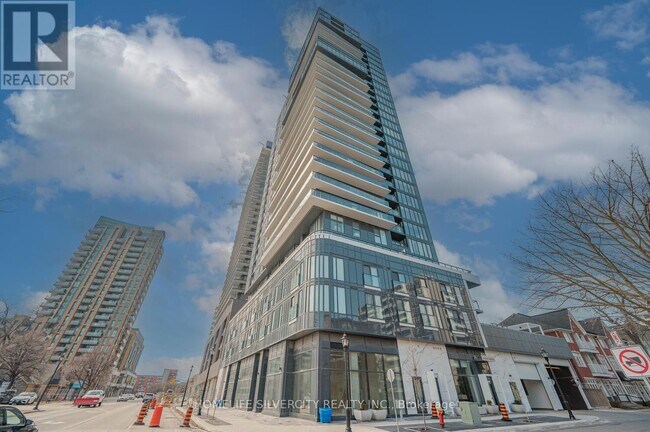 370 Martha St in Burlington, ON - Building Photo - Building Photo