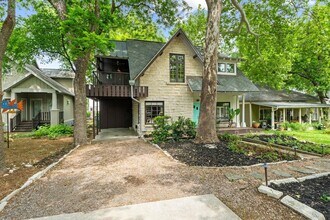 1806 Eva St in Austin, TX - Foto de edificio - Building Photo