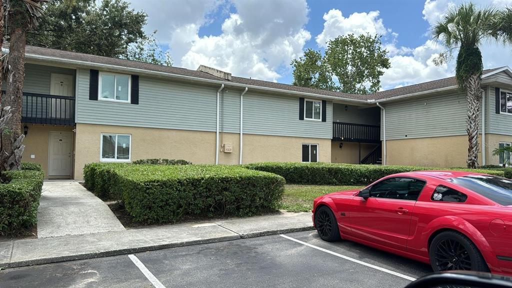 239 Thorntree Pl in Brandon, FL - Foto de edificio