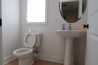 2876 Sweetflag Ct SE in Grand Rapids, MI - Building Photo - Building Photo