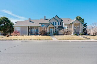 10087 E Hawaii Pl in Denver, CO - Building Photo - Building Photo