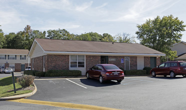 Fairview Gardens Apartments in Anderson, SC - Foto de edificio - Building Photo