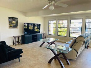 18310 Burkholder Cir in Port Charlotte, FL - Building Photo - Building Photo