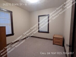 1422 E State St in Rockford, IL - Building Photo - Building Photo