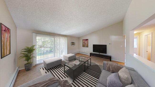 Hallmark Village in Hamburg, NY - Foto de edificio - Building Photo