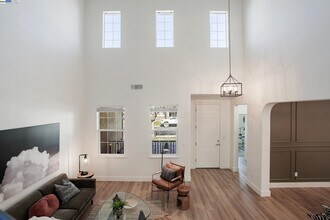 6646 Yellowstone Cir in Discovery Bay, CA - Building Photo - Building Photo