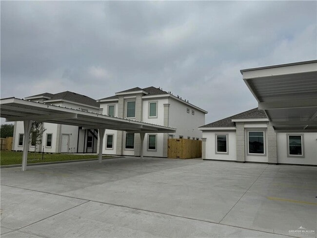 property at 1601 Molino Dr