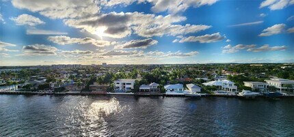 299 N Riverside Dr in Pompano Beach, FL - Building Photo - Building Photo