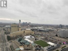 330 Burnhamthorpe Rd E in Mississauga, ON - Building Photo