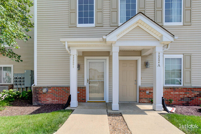 222 Bertram Dr, Unit I in Yorkville, IL - Building Photo - Building Photo