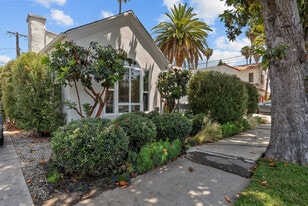 4417 W 29th St in Los Angeles, CA - Building Photo
