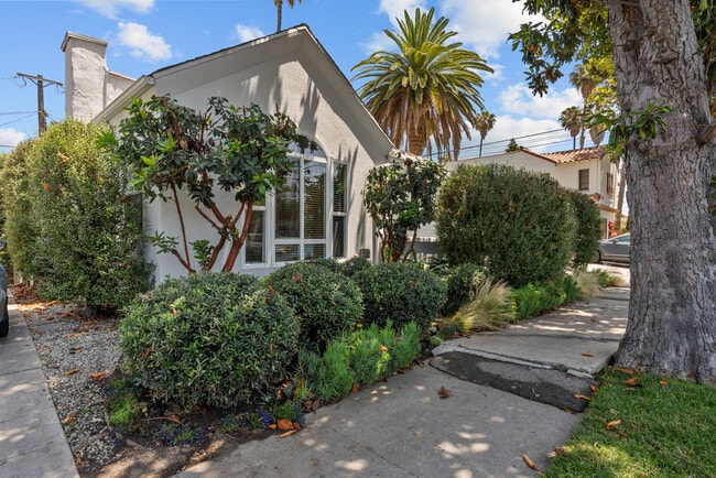 property at 4417 W 29th St