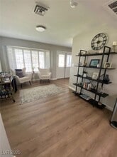 3011 Burton Ave in Las Vegas, NV - Building Photo - Building Photo