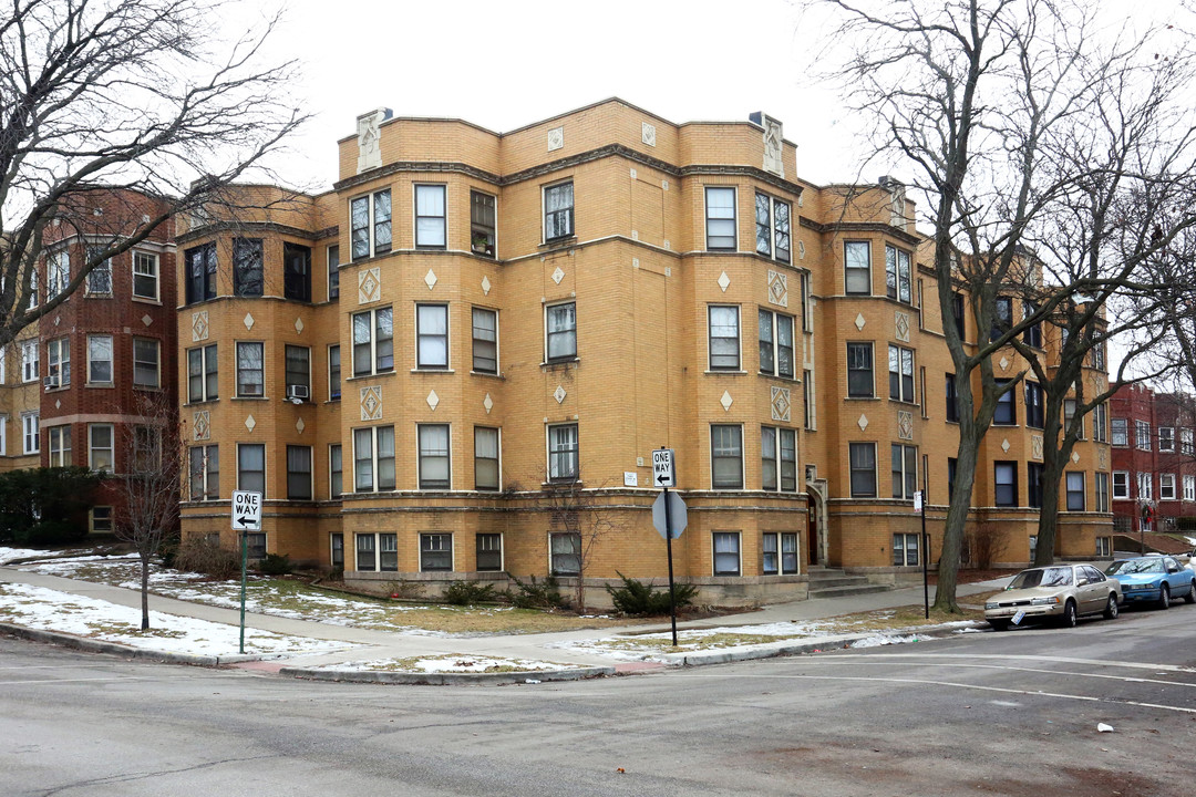 6447-6455 N Hoyne Ave in Chicago, IL - Foto de edificio