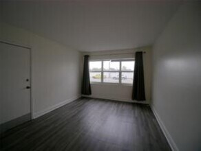 550 Bayshore Dr, Unit 104 in Fort Lauderdale, FL - Building Photo - Building Photo