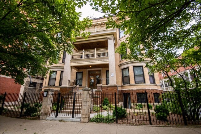 property at 849 W Sheridan Rd