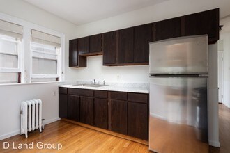 825 Beaconsfield Ave in Grosse Pointe Park, MI - Building Photo - Building Photo