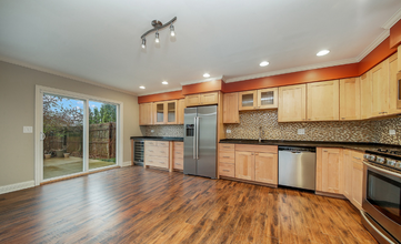 23 Weston Ct in South Elgin, IL - Foto de edificio - Building Photo