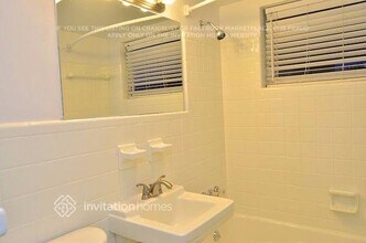 1026 N E St in Lake Worth Beach, FL - Building Photo - Building Photo