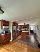 72 Grassland St in Lexington, MA - Building Photo - Building Photo