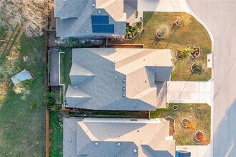 5333 Ponte Tresa Dr in Bee Cave, TX - Building Photo - Building Photo
