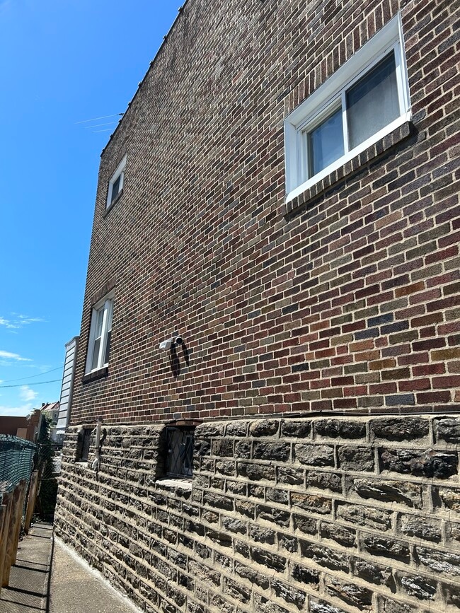 3234 Fanshawe St in Philadelphia, PA - Building Photo - Building Photo
