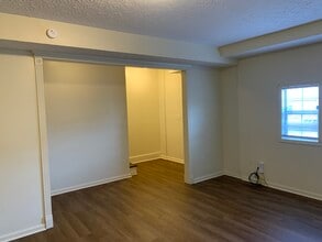 1065 B Brandy Lane in Richmond, KY - Foto de edificio - Building Photo