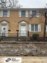 9030 W Swan Cir in Brentwood, MO - Building Photo