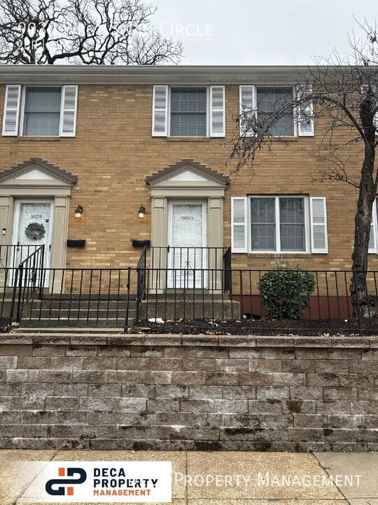 9030 W Swan Cir in Brentwood, MO - Building Photo