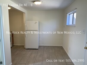 912 Cagua Dr NE in Albuquerque, NM - Building Photo - Building Photo