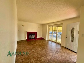 7500 Deerwood Ave in Oakland, CA - Building Photo - Building Photo