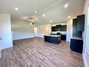 216 Damsel St in Zebulon, NC - Building Photo - Building Photo