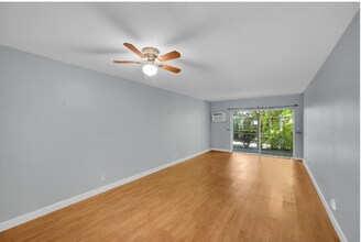 2115 NE 42nd Ct in Lighthouse Point, FL - Building Photo - Building Photo