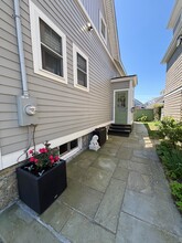 2 School St in Stonington, CT - Building Photo - Building Photo