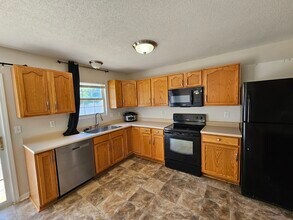 127 Bayfield Dr in Glen Carbon, IL - Building Photo - Building Photo