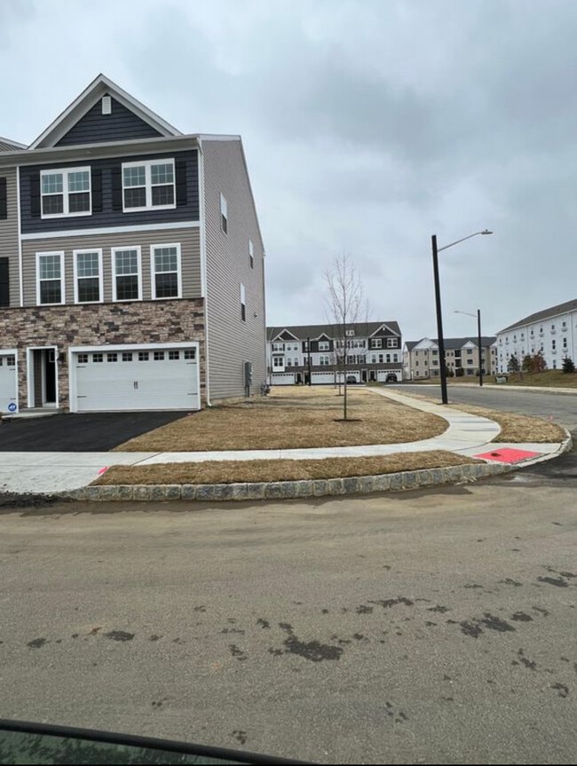 33 Cardinal Wy in Mount Laurel, NJ - Building Photo - Building Photo