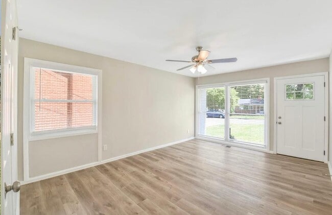 1841 Haines St in Charlotte, NC - Foto de edificio - Building Photo