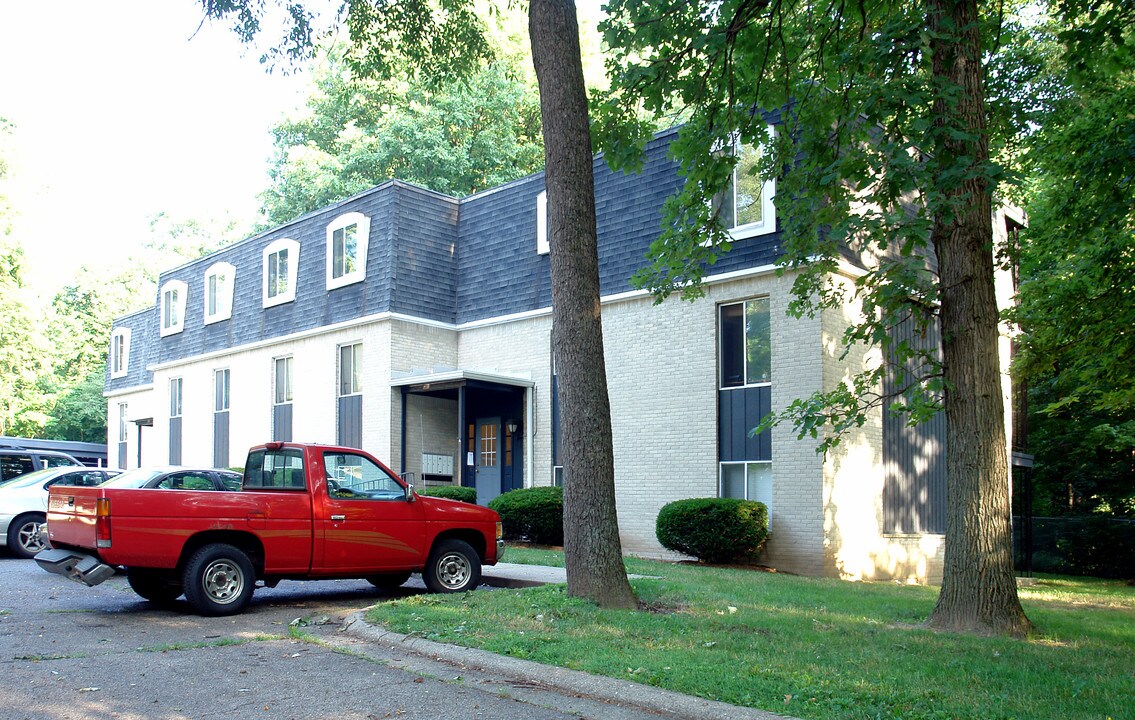 6280 Crittenden Ave in Indianapolis, IN - Building Photo