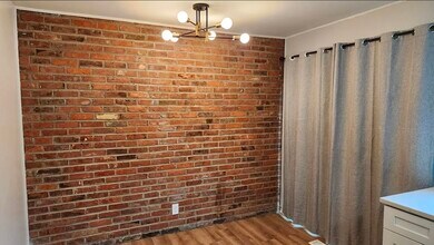 21 Richmond Sq in Euclid, OH - Building Photo - Building Photo