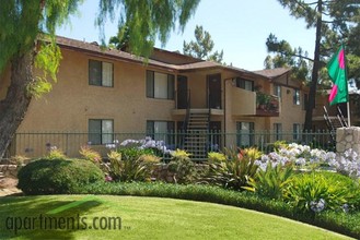 Quailpointe Apartments in Rialto, CA - Building Photo - Building Photo