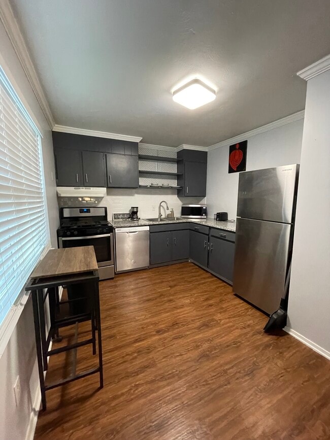 2429 Lawrenceville Hwy, Unit #8 in Decatur, GA - Foto de edificio - Building Photo