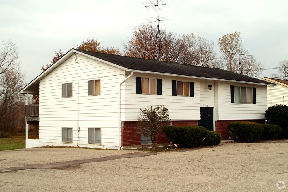 Arbor View Apartments in Mount Morris, MI - Foto de edificio