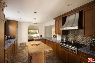 3278 Primera Ave in Los Angeles, CA - Building Photo - Building Photo