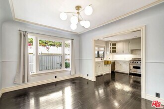 744 N Sierra Bonita Ave in Los Angeles, CA - Building Photo - Building Photo