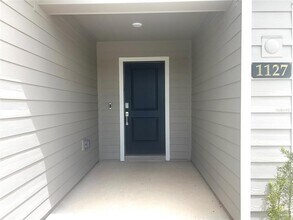 1127 NW 47th Ct in Ocala, FL - Building Photo - Building Photo
