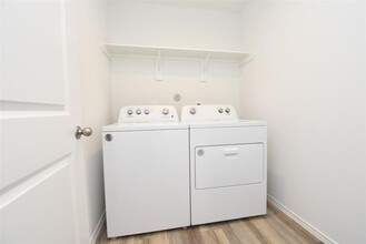 12218 Deep Strm Ln in Houston, TX - Building Photo - Building Photo