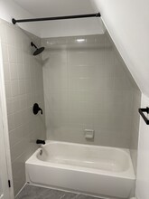 27 N 18th St, Unit 3 in East Orange, NJ - Building Photo - Building Photo