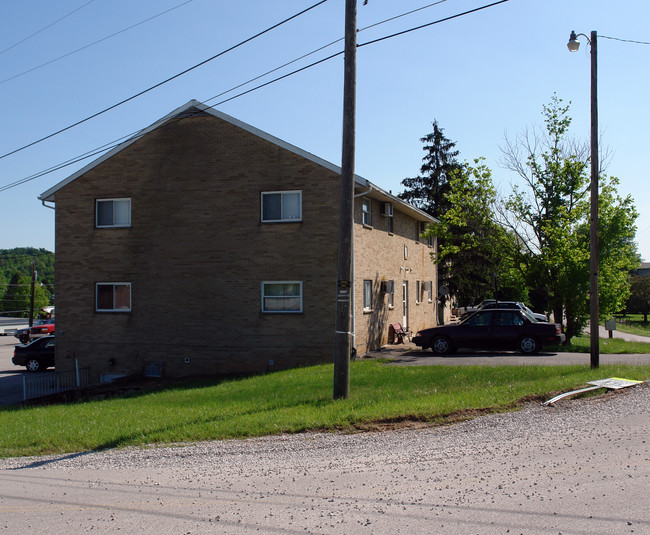 Teays Valley Apartments in Scott Depot, WV - Building Photo - Building Photo