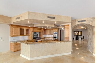 9103 Alta Dr in Las Vegas, NV - Building Photo - Building Photo