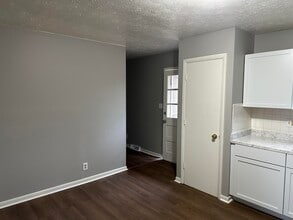 1186 Merewood Dr in Lexington, KY - Building Photo - Building Photo